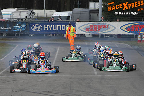 Start race 1 met Lorenzo van Riet op eerste startrij